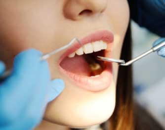 Dentista Esmeralda Borao Fernandez madrid